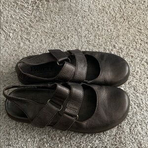 Born Laina Black Leather Closed Toe Adjustable Slingback Comfort Sandals Sz 8